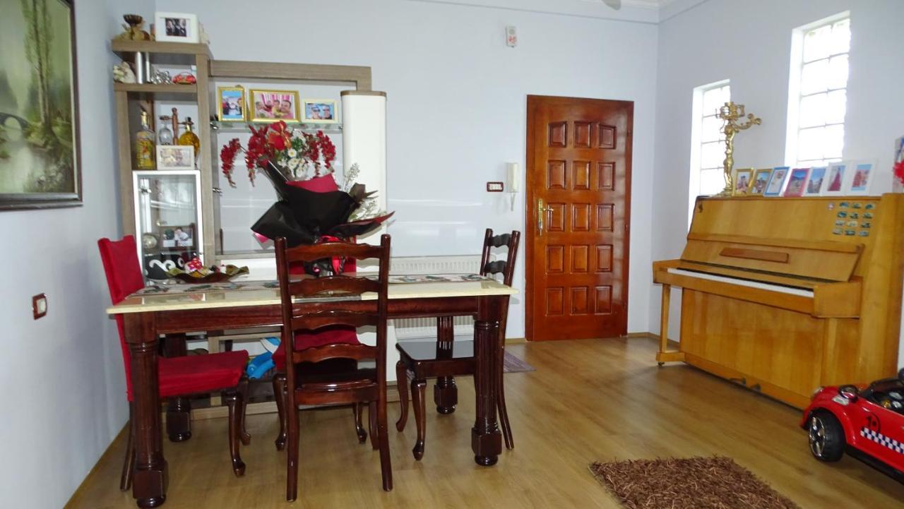 Apartment Shoshi *