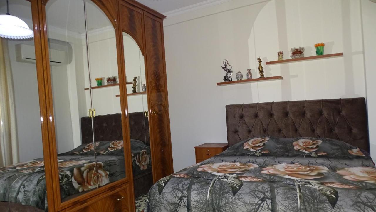Shoshi Apartment